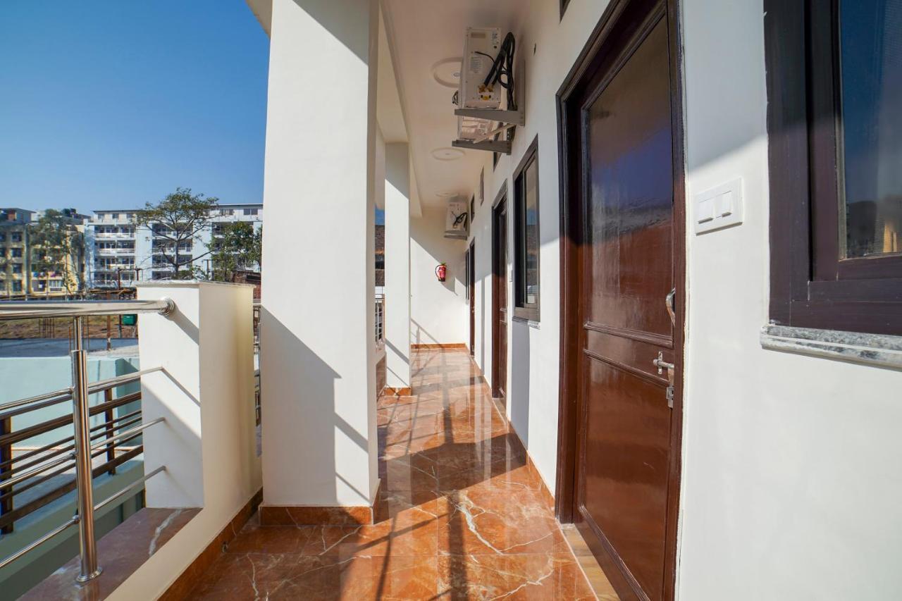 Oyo 67163 Anantham Residency Hotel Narendra Nagar Luaran gambar