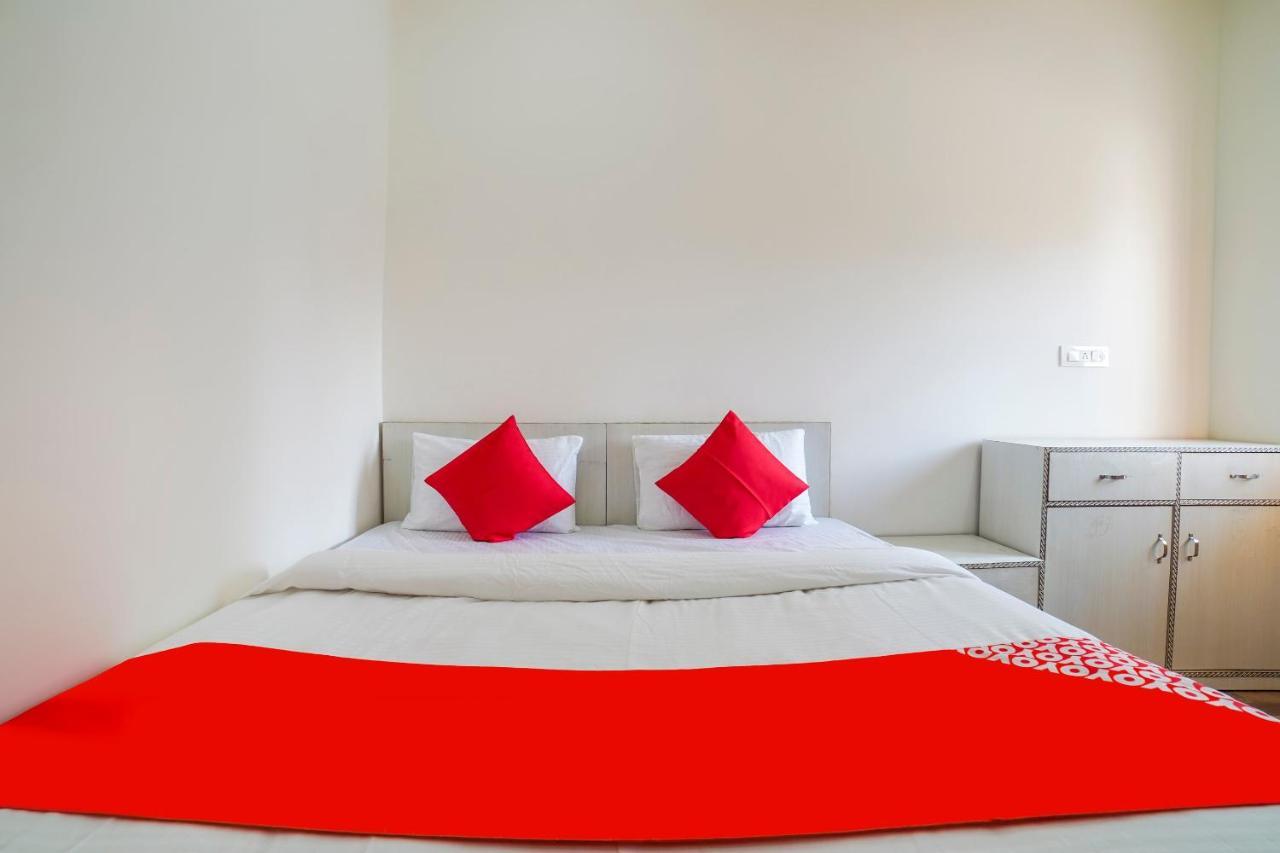 Oyo 67163 Anantham Residency Hotel Narendra Nagar Luaran gambar